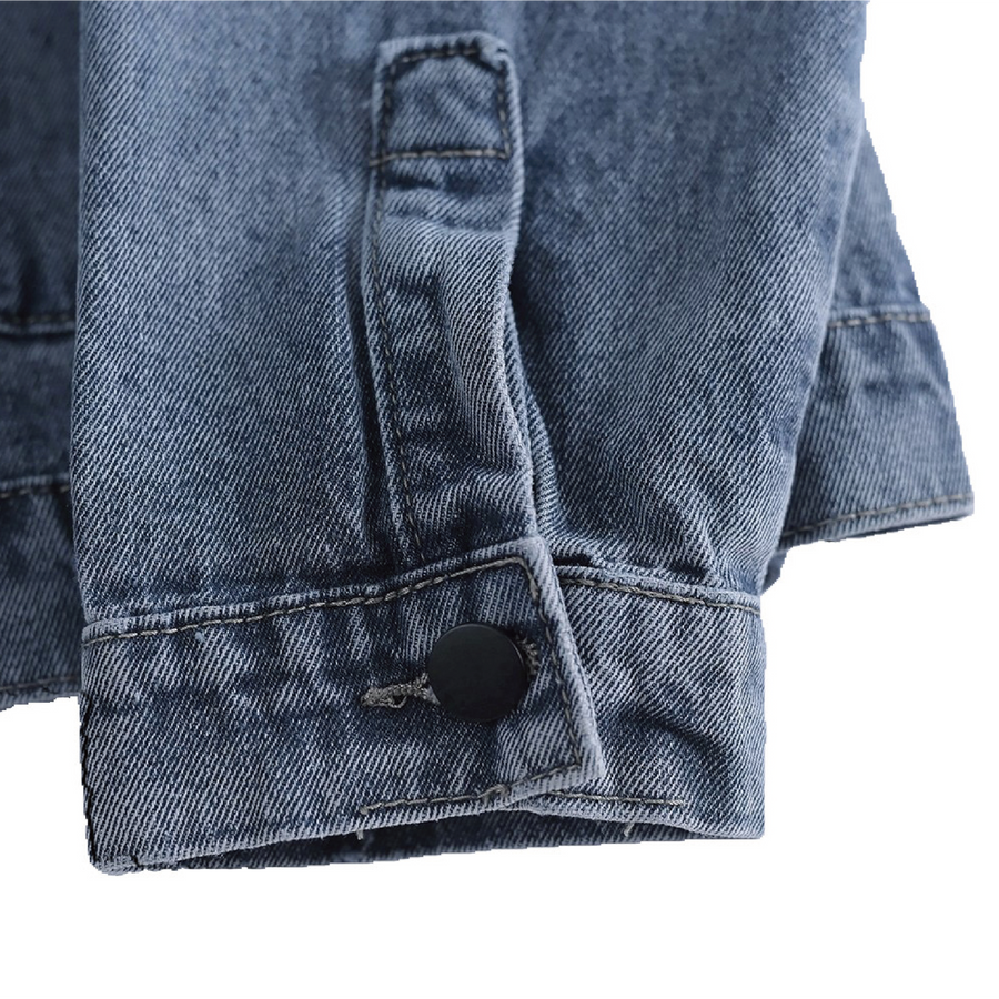 Объемная джинсовая куртка в стиле ретро