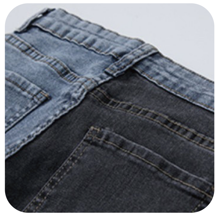 Двухцветные джинсы с рогами в стиле пэчворк